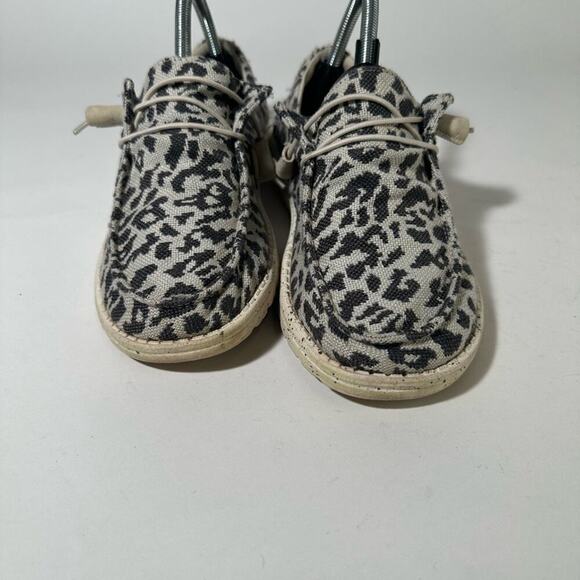 Hey Dude  Wendy Cheetah Print Loafers with Soft Canvas Upper and Flexible Sole - Picture 2 of 10